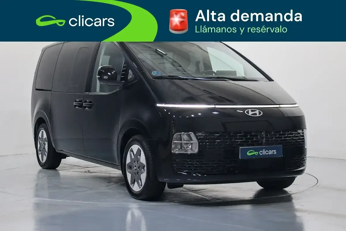 Usado Hyundai Staria Style 217 CV (159 kW) 2025 Negro Monovolumen