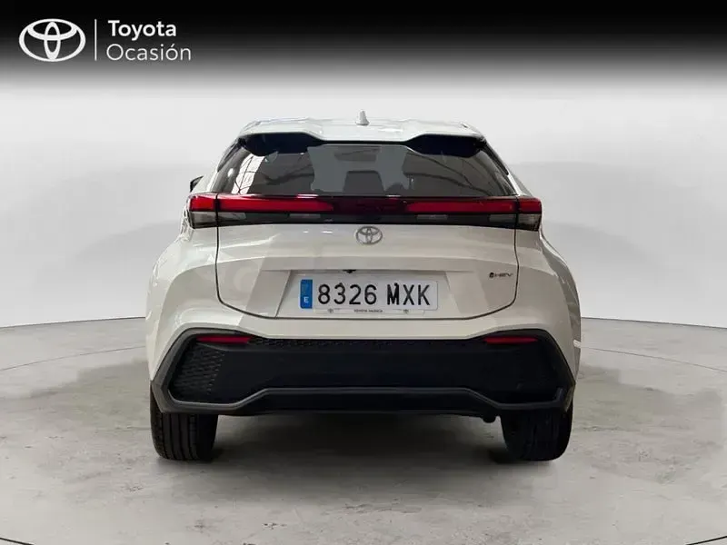 Usado Toyota C-HR Advance 140 CV (102 kW) 2024 Blanco SUV