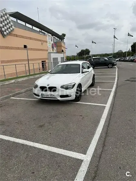 Usado BMW 118 143 CV (105 kW) 2015 Blanco Utilitario