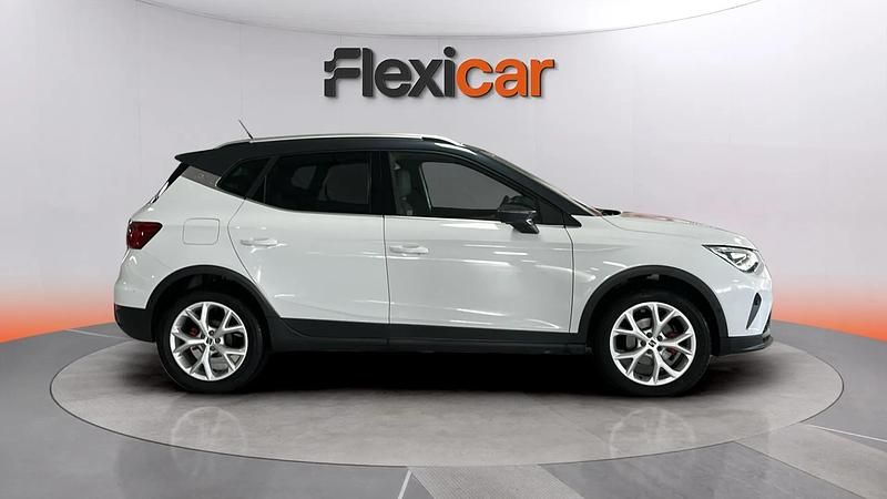 Usado Seat Arona FR 150 CV (110 kW) 2023 Blanco SUV