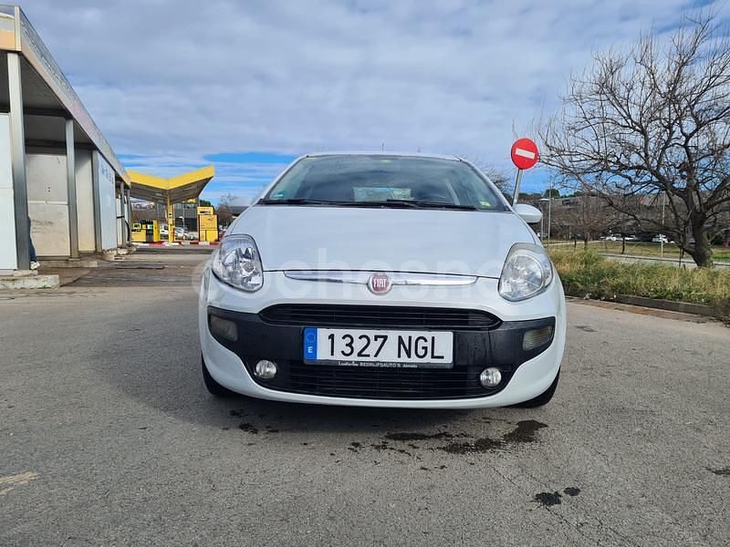 Usado Fiat Punto Racing 90 CV (66 kW) 2010 Gris / plata Berlina