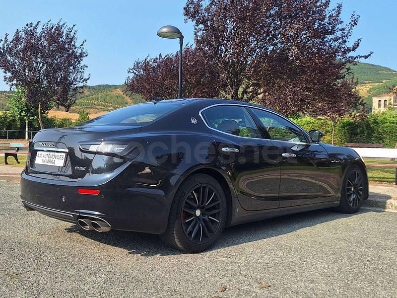 Usado Maserati Ghibli 275 CV (202 kW) 2015 Negro Berlina