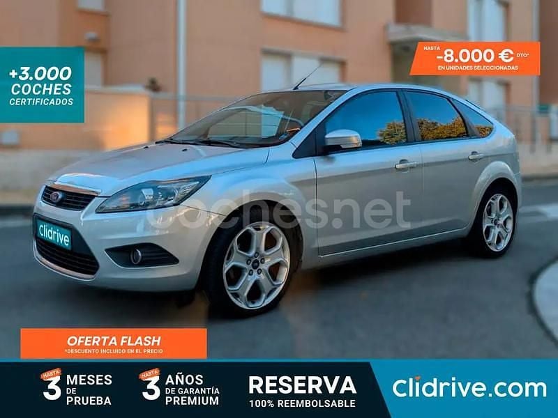 Usado Ford Focus Cabriolet Trend 136 CV (100 kW) 2009 Gris / plata Descapotable