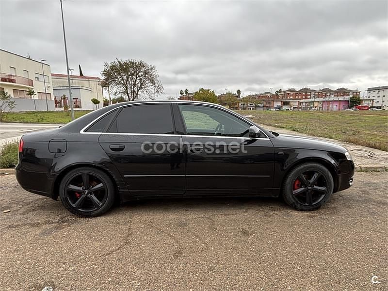 Usado Audi A4 140 CV (102 kW) 2007 Negro Berlina