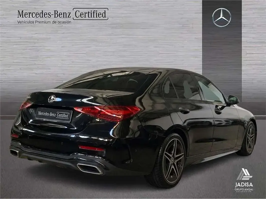 Usado Mercedes C200 163 CV (119 kW) 2024 Negro Berlina