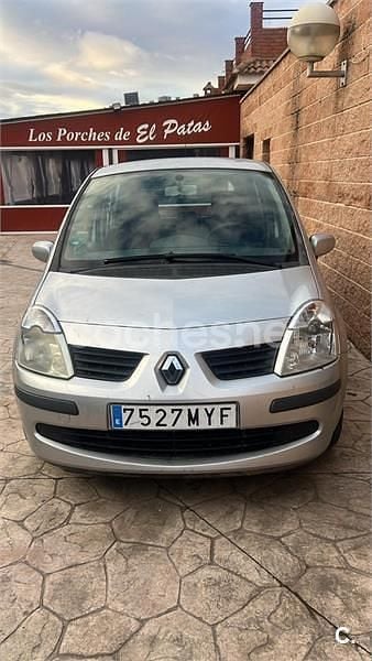 Usado Renault Modus Dynamique 100 CV (73 kW) 2007 Gris / plata Monovolumen