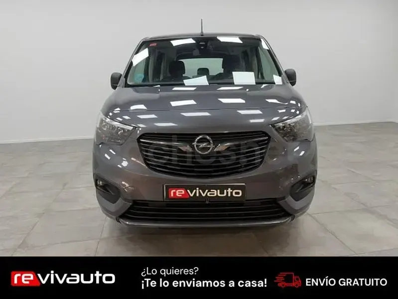 Usado Opel Combo Life Edition+ 102 CV (75 kW) 2021 Gris / plata Monovolumen