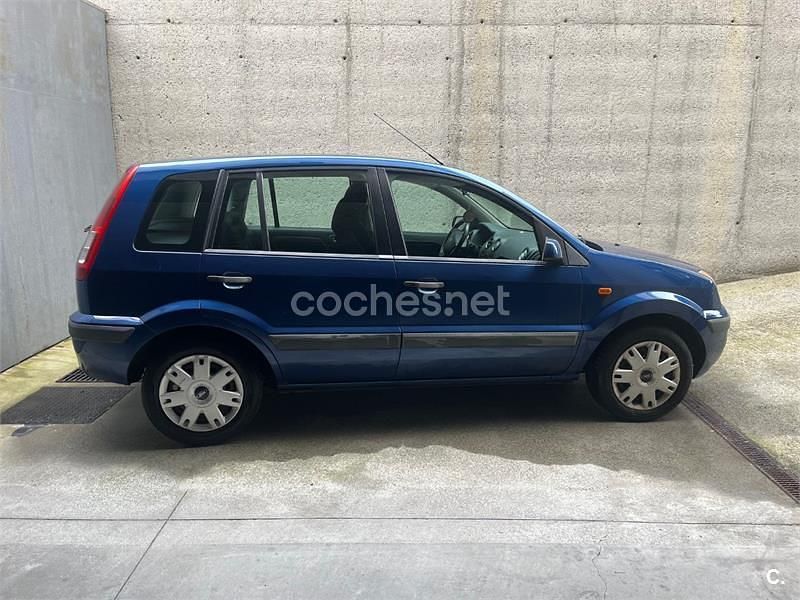 Azul Usado 2007 Ford Fusion Berlina | 3000 € (Precio justo) - Imagen 1/4