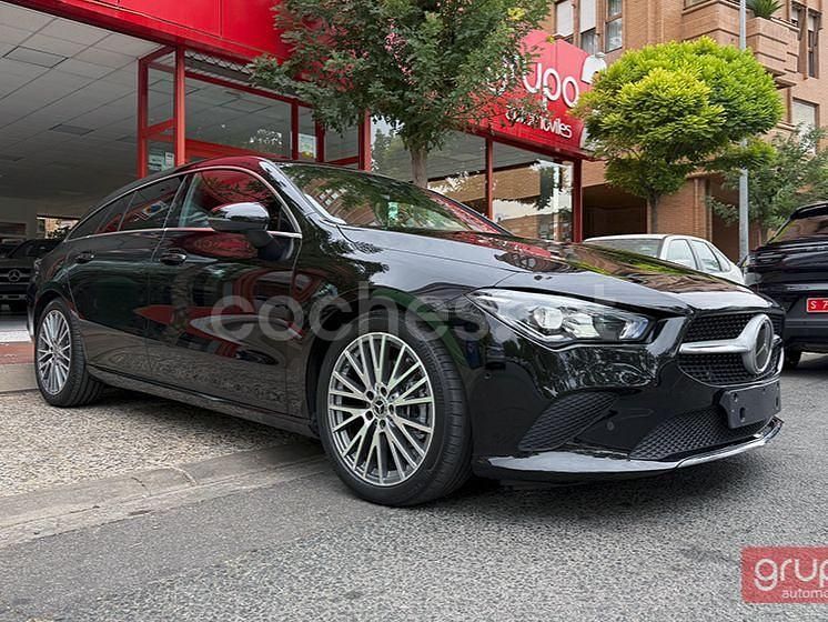 Negro Usado 2020 Mercedes CLA200 Shooting Brake Familiar | 28.900 € (Precio justo) - Imagen 1/4