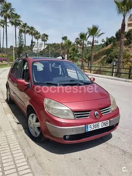 Usado Renault Scénic II Exception 120 CV (88 kW) 2005 Rojo Monovolumen