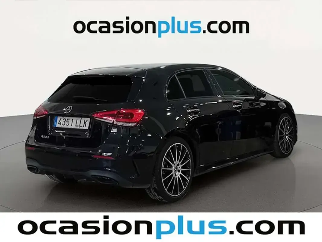 Usado Mercedes A200 AMG 163 CV (119 kW) 2020 Negro Utilitario