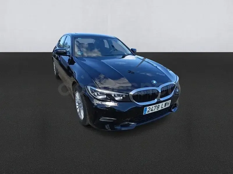 Usado BMW 320e Sport Line 190 CV (139 kW) 2022 Negro Berlina