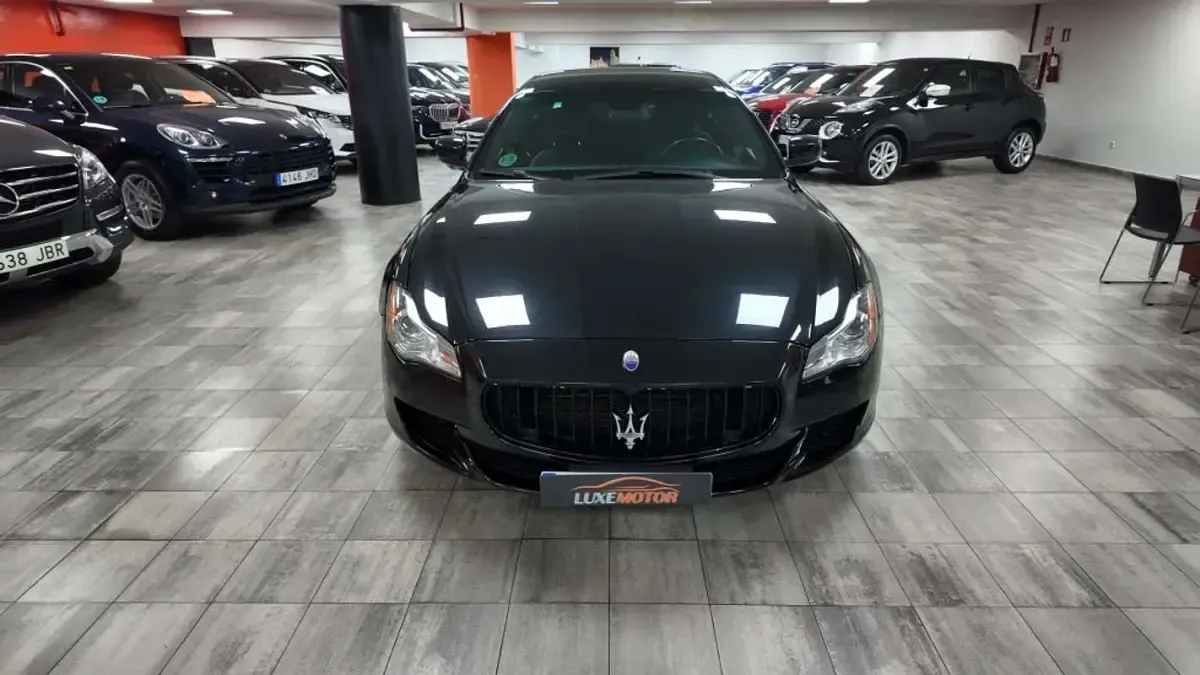 Usado Maserati Quattroporte 530 CV (389 kW) 2014 Negro Berlina