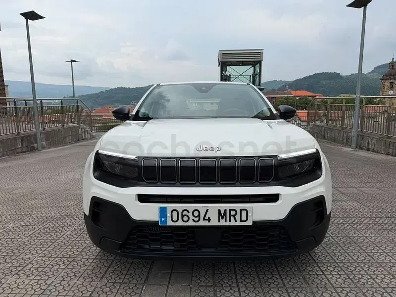 Usado Jeep Avenger Altitude 100 CV (73 kW) 2024 Blanco SUV