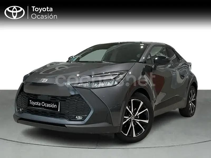 Usado Toyota C-HR Advance 140 CV (102 kW) 2024 Gris / plata (gris grafito) SUV