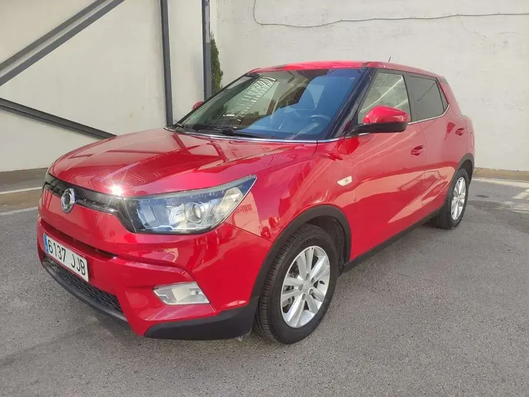 Usado SsangYong Tivoli Limited 128 CV (94 kW) 2015 SUV