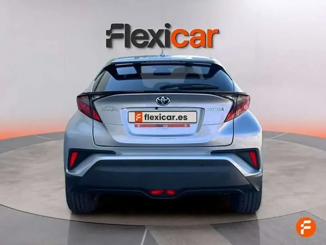 Usado Toyota C-HR Advance 122 CV (89 kW) 2022 Gris SUV