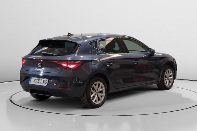 Usado Seat Leon Style 110 CV (80 kW) 2021