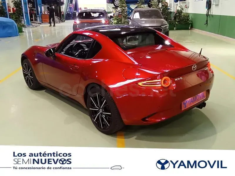 Usado Mazda MX5 Kazari 184 CV (135 kW) 2024 Rojo Descapotable