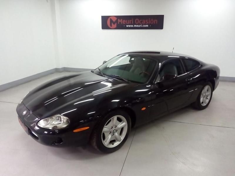 Negro Usado 1998 Jaguar XK8 Coupe | 16.000 € - Imagen 1/4