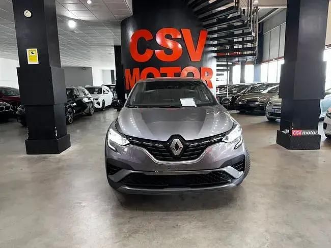 Używany Renault Captur Techno 141 KM (103 kW) 2022 Szary SUV