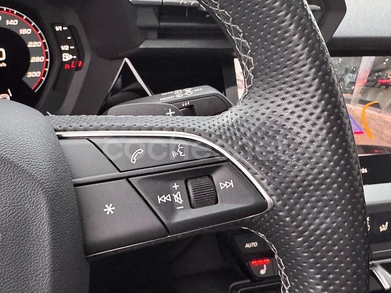 Usado Audi A3 Ambiente 310 CV (228 kW) 2021 Negro Berlina