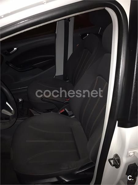 Blanco Usado 2010 Seat Ibiza Reference Berlina | 4100 € (Precio justo) - Imagen 1/4