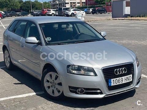 Gris / plata Usado 2012 Audi A3 Sportback Ambition Berlina | 7800 € (Buen precio) - Imagen 1/4
