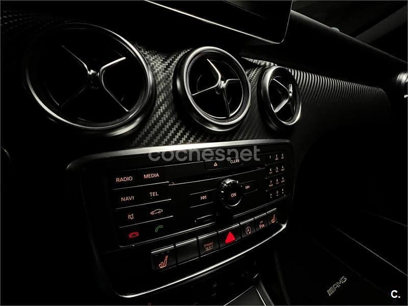 Usado Mercedes A200 AMG line 156 CV (114 kW) 2016 Blanco Berlina