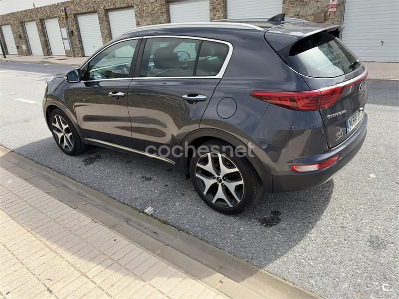 Usado Kia Sportage GT-Line 115 CV (84 kW) 2017 Gris / plata SUV