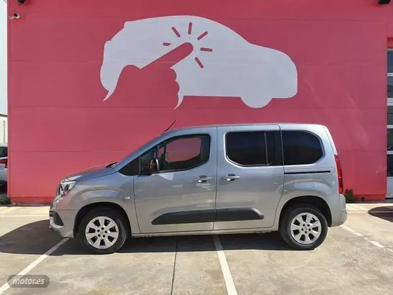 Usado Opel Combo S 131 CV (96 kW) 2021 Gris Monovolumen