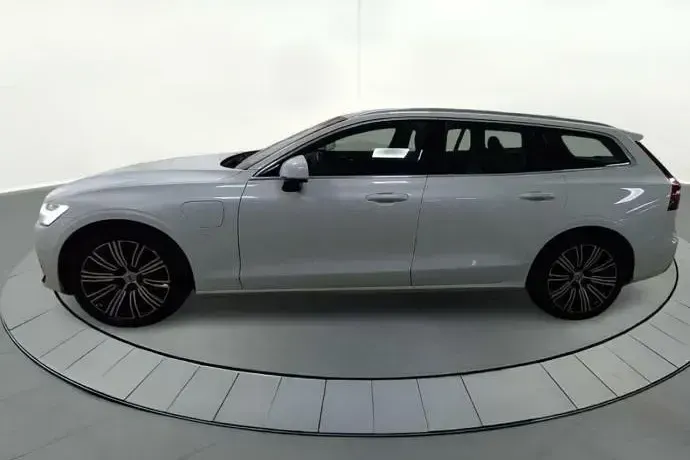 Usado Volvo V60 Inscription 390 CV (286 kW) 2020 Blanco Familiar