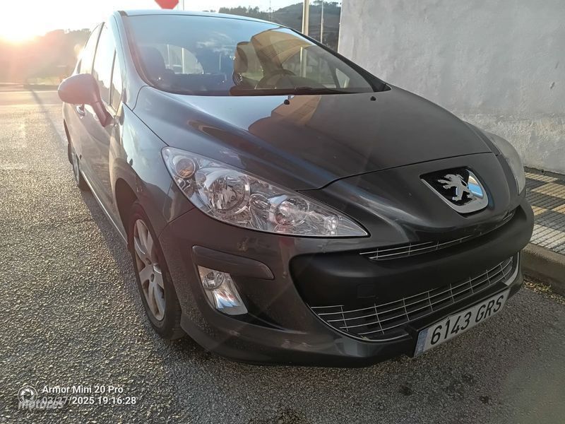 Gris claro Usado 2009 Peugeot 3008 Sport Monovolumen | 4800 € (Buen precio) - Imagen 1/1