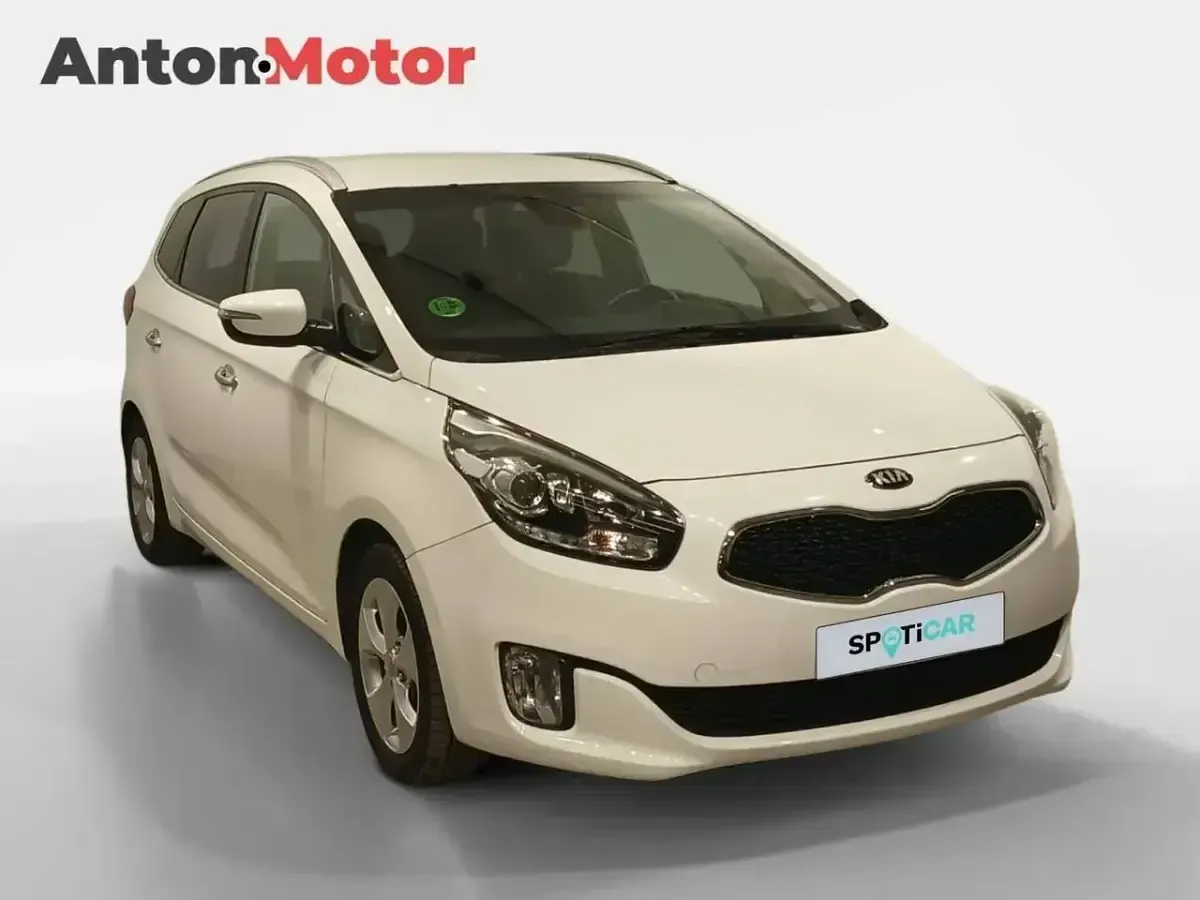 Usado Kia Carens 115 CV (84 kW) 2016 Blanco Monovolumen