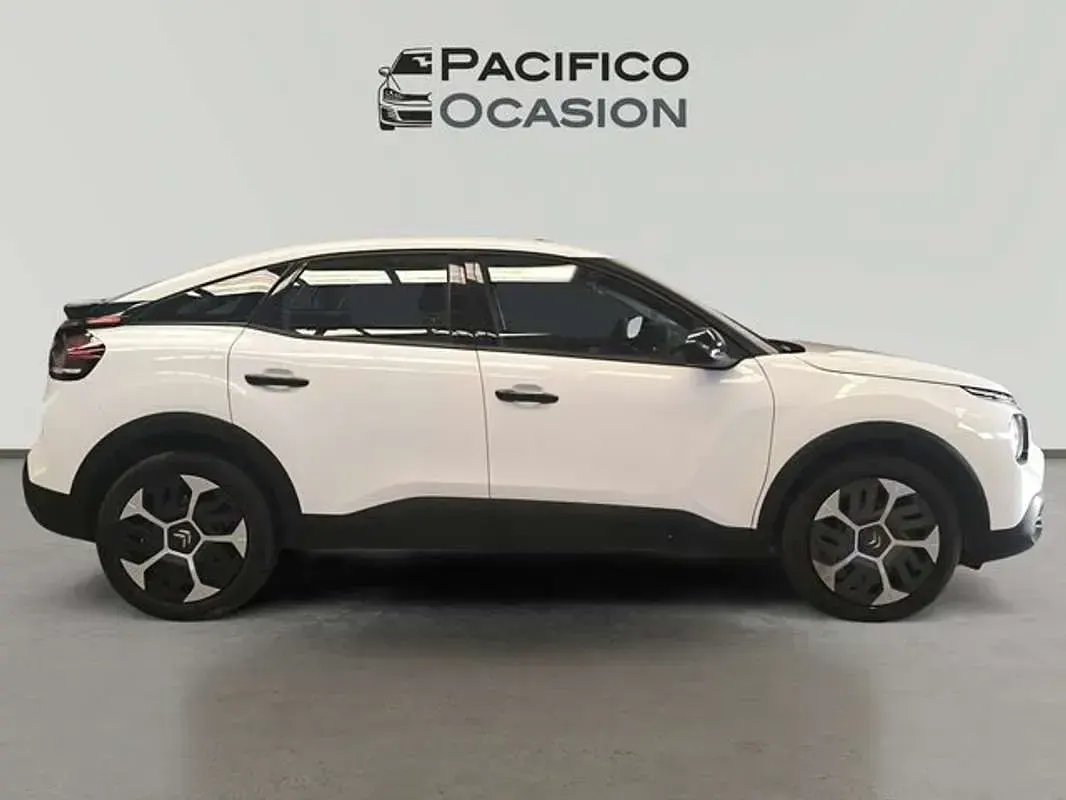 Usado Citroën C4 Feel 131 CV (96 kW) 2023 Blanco SUV