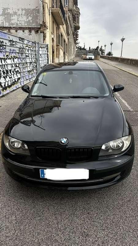 Usado BMW 116 122 HP (89 kW) 2007 Preto Citadino