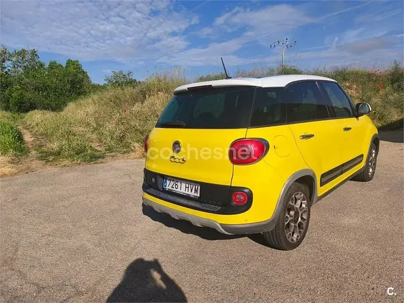Usado Fiat 500L Trekking 95 CV (69 kW) 2013 Blanco Monovolumen