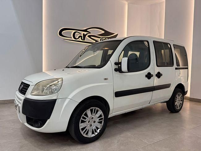 Usado Fiat Doblò Dynamic 105 CV (77 kW) 2007 Blanco Monovolumen