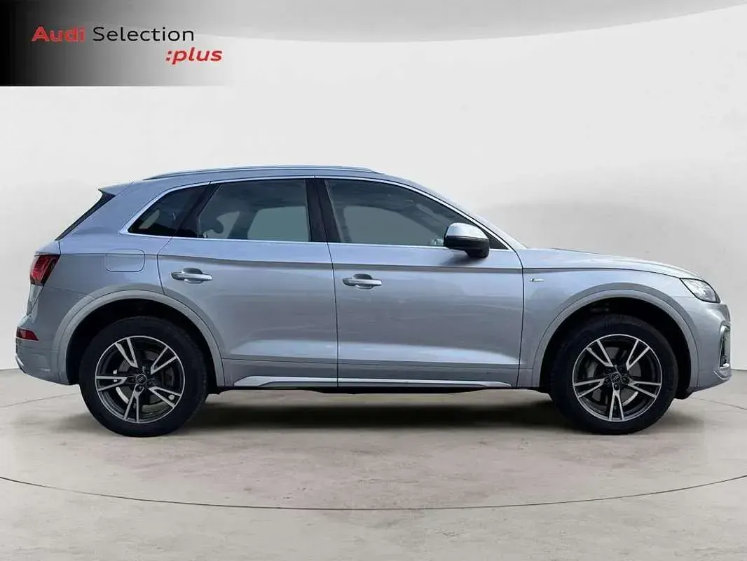 Usado Audi Q5 S-Line 367 CV (269 kW) 2024 Plateado SUV