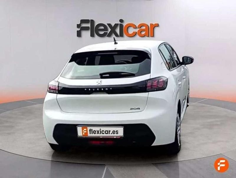 Usado Peugeot 208 Active 101 CV (74 kW) 2022 Blanco Utilitario