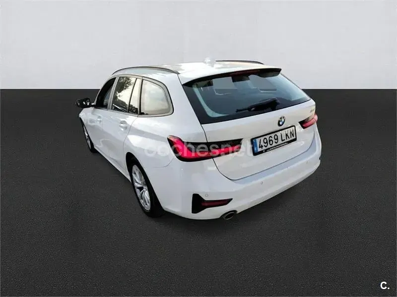 Usado BMW 318 150 CV (110 kW) 2020 Blanco Familiar