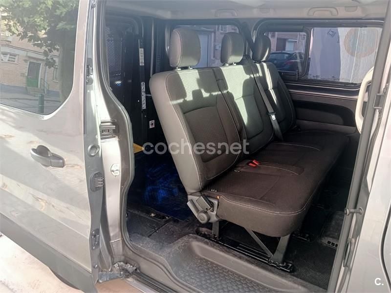 Usado Opel Vivaro 125 CV (91 kW) 2018 Gris / plata Monovolumen