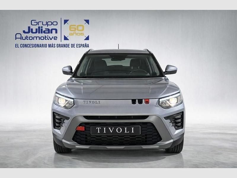 Nuevo Ssangyong (KGM) Tivoli 149 CV (109 kW) 2025 Gris