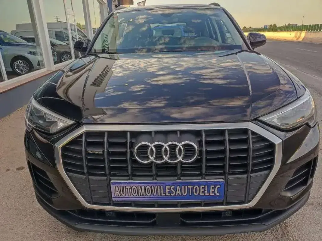 Usado Audi Q3 150 CV (110 kW) 2019 Negro SUV