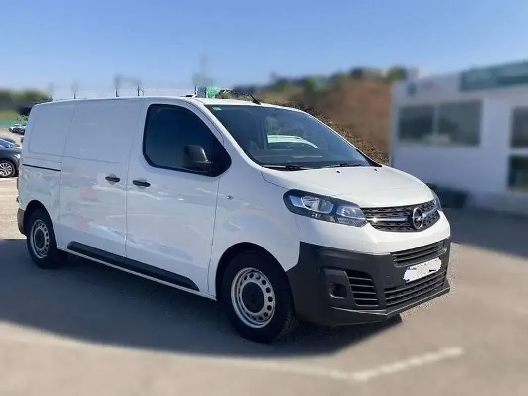 Usado Opel Vivaro 120 CV (88 kW) 2022 Blanco Monovolumen