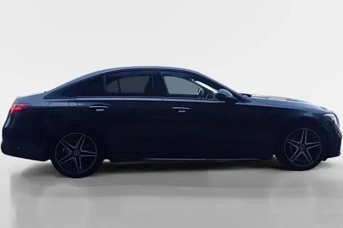 Usado Mercedes C220 AMG line 200 CV (147 kW) 2022 Gris Familiar