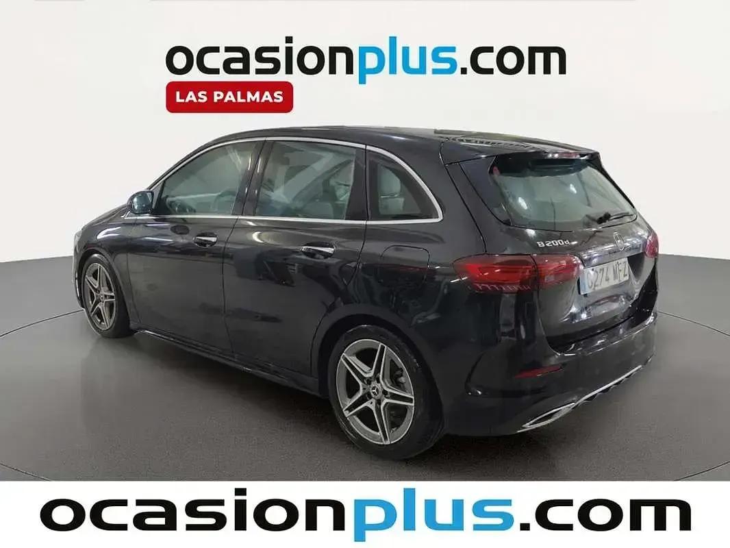 Usado Mercedes B200 150 CV (110 kW) 2023 Negro Monovolumen