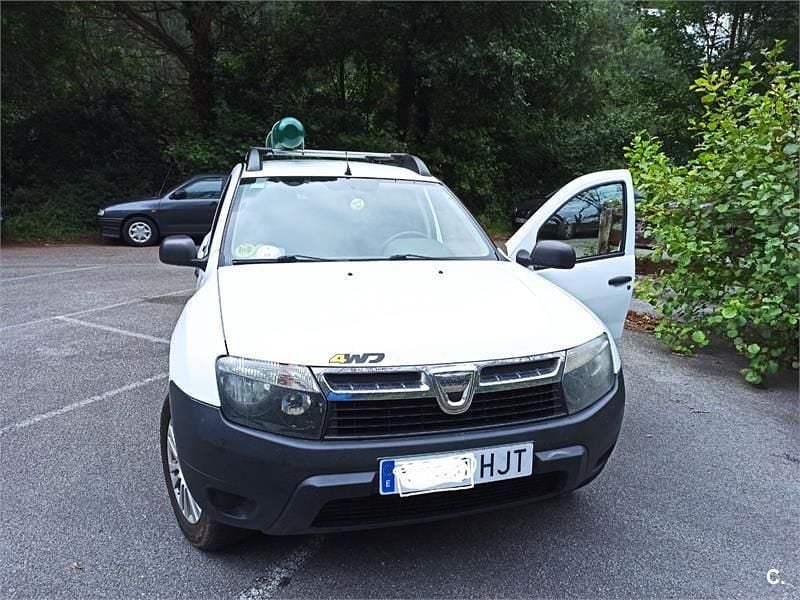 Usado Dacia Duster Ambiance 109 CV (80 kW) 2012 Blanco SUV