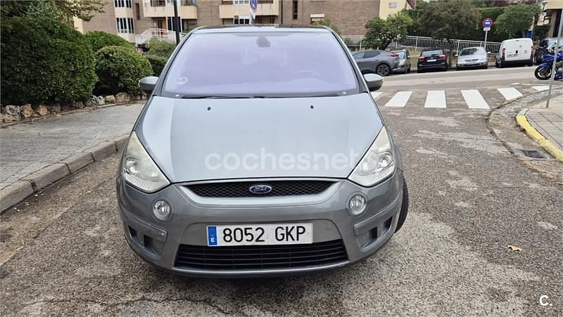 Gris / plata Usado 2009 Ford S-MAX Titanium Monovolumen | 5500 € (Precio justo) - Imagen 1/4