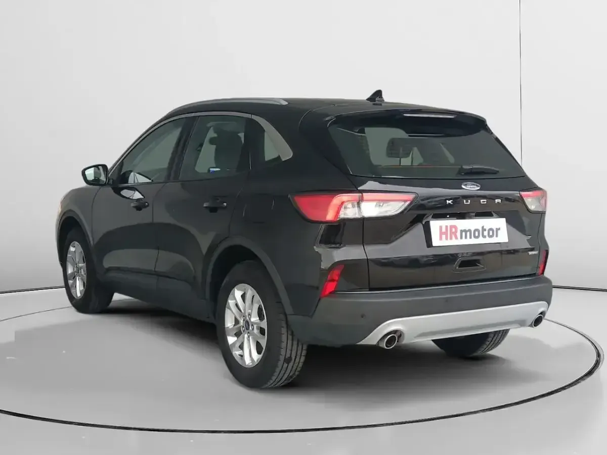 Usado Ford Kuga Titanium 190 CV (139 kW) 2022 Negro SUV